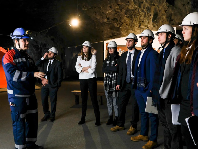 dis_SP19 Economics_Core Course Week_Kiruna Abisko (22)